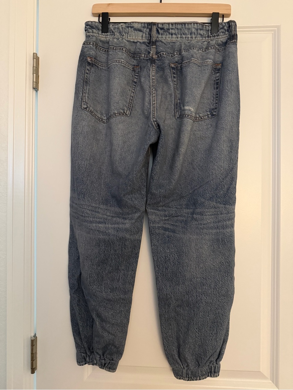 rag & bone Washed Blue Boyfriend Jeans with Elastic Hem - Picture 2 of 6